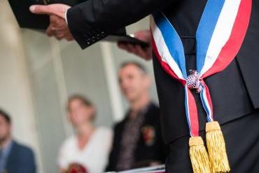 J'ai interrogé le gouvernement sur la question de l'assujettissement social des indemnités de fonction des élus locaux frontaliers