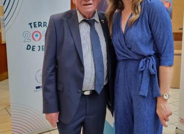 Remise de la médaille d'or jeunesse, sports et vie associative à Pierre Cardona